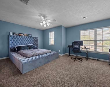 2413 Quiet Arbor Lane - Photo Thumbnail 23