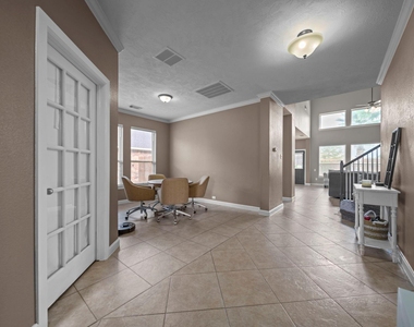 2413 Quiet Arbor Lane - Photo Thumbnail 3