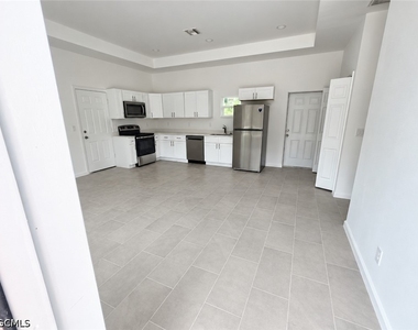 1119 Sunrise Boulevard - Photo Thumbnail 1