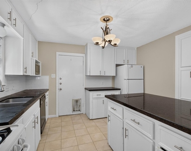 5418 Grand Lake Street - Photo Thumbnail 10
