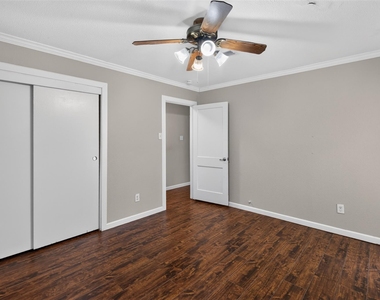5418 Grand Lake Street - Photo Thumbnail 22