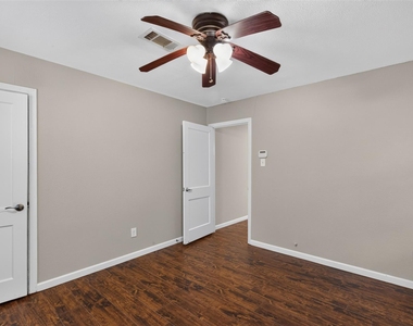 5418 Grand Lake Street - Photo Thumbnail 28