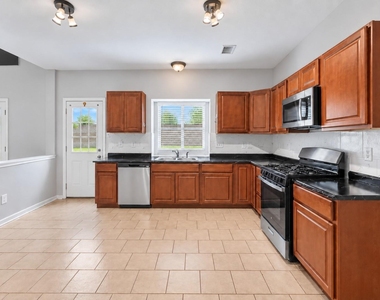 15614 Hatfield Hollow Drive - Photo Thumbnail 9