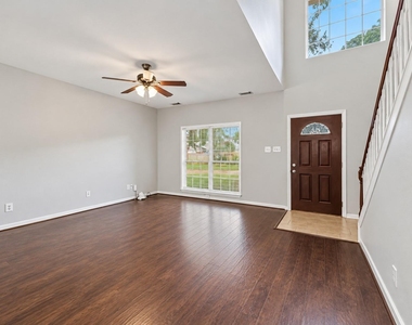 15614 Hatfield Hollow Drive - Photo Thumbnail 4