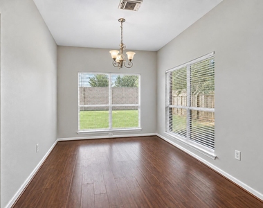 15614 Hatfield Hollow Drive - Photo Thumbnail 7