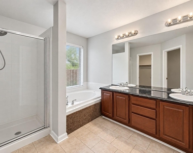 15614 Hatfield Hollow Drive - Photo Thumbnail 17