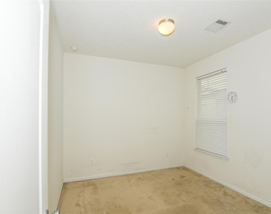 12051 Main Oak Street - Photo Thumbnail 11