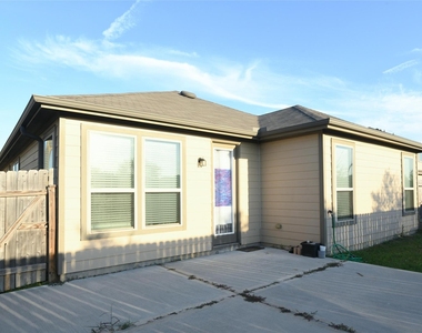 12051 Main Oak Street - Photo Thumbnail 19