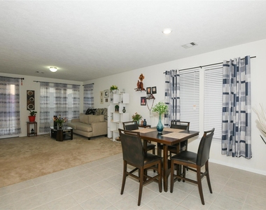 12051 Main Oak Street - Photo Thumbnail 7