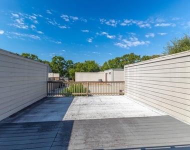 1625 Prairie Grove Drive - Photo Thumbnail 9