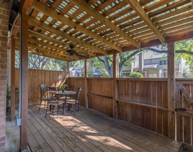 1625 Prairie Grove Drive - Photo Thumbnail 5