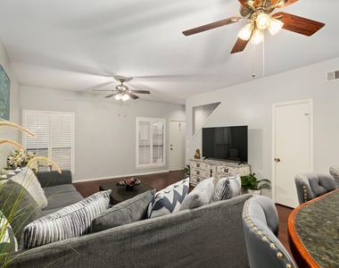 1625 Prairie Grove Drive - Photo Thumbnail 18