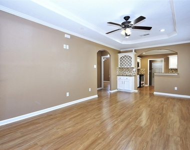 7828 Scott - Photo Thumbnail 3