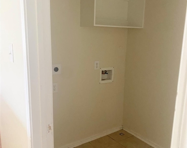 13064 Peppergate Lane - Photo Thumbnail 21
