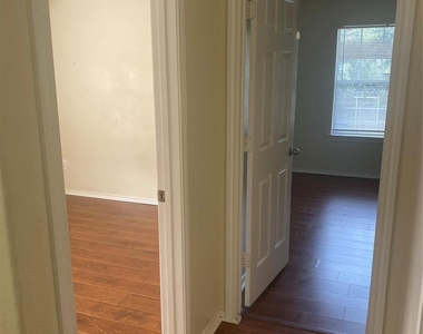 13064 Peppergate Lane - Photo Thumbnail 15
