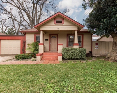 2612 Harvard Street - Photo Thumbnail 2