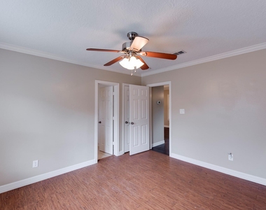 2612 Harvard Street - Photo Thumbnail 14