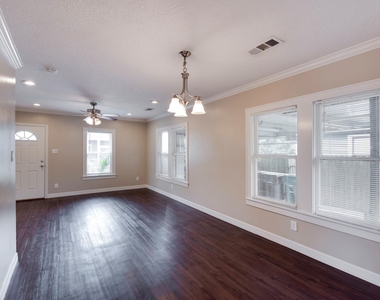 2612 Harvard Street - Photo Thumbnail 8