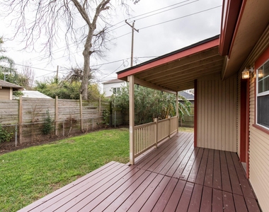 2612 Harvard Street - Photo Thumbnail 19
