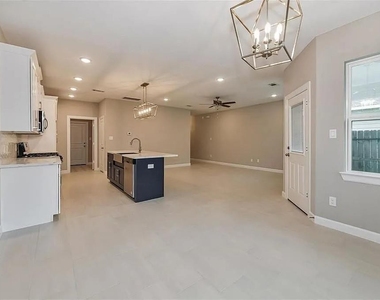 979 Junell Street - Photo Thumbnail 18