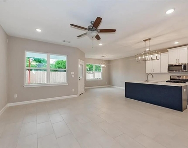 979 Junell Street - Photo Thumbnail 8