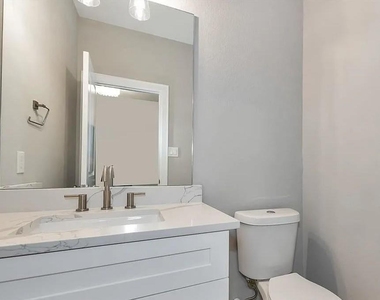 979 Junell Street - Photo Thumbnail 7