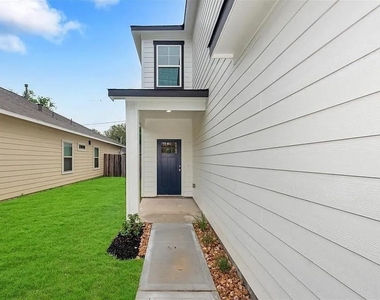 979 Junell Street - Photo Thumbnail 5