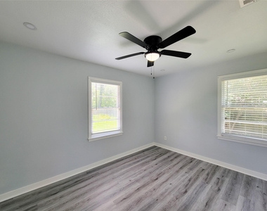 11619 Dakar Drive - Photo Thumbnail 24