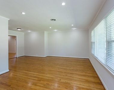2807 Prescott Street - Photo Thumbnail 2