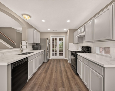 20315 Cherry Orchard Lane - Photo Thumbnail 16