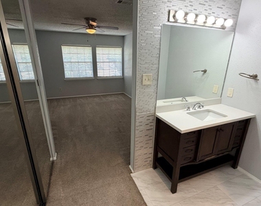 2510 Grants Lake Boulevard - Photo Thumbnail 10