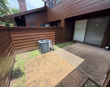 2510 Grants Lake Boulevard - Photo Thumbnail 17