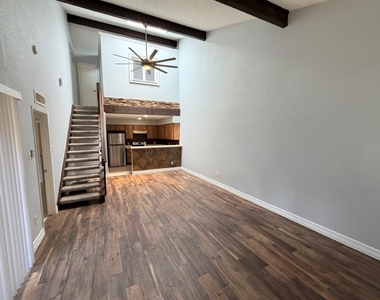 2510 Grants Lake Boulevard - Photo Thumbnail 4