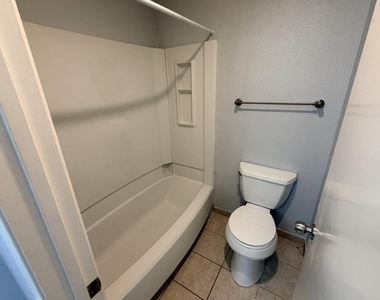 2510 Grants Lake Boulevard - Photo Thumbnail 14
