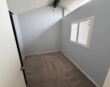 2510 Grants Lake Boulevard - Photo Thumbnail 15