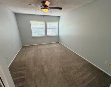 2510 Grants Lake Boulevard - Photo Thumbnail 9