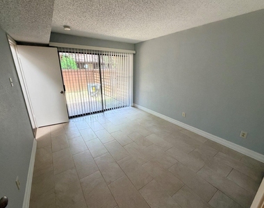 2510 Grants Lake Boulevard - Photo Thumbnail 6