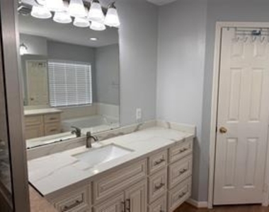 2710 Grants Lake Boulevard - Photo Thumbnail 9