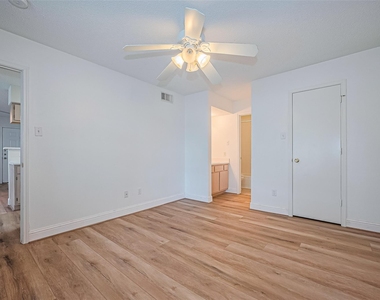 2750 Holly Hall Street - Photo Thumbnail 24