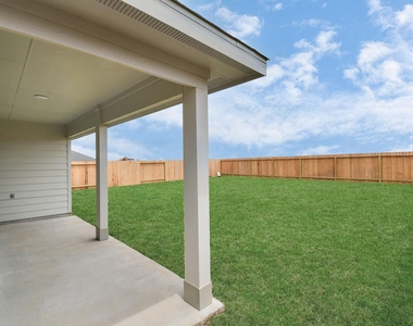8519 Swenson Lane Lane - Photo Thumbnail 4