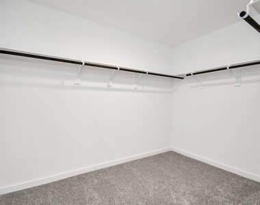 8519 Swenson Lane Lane - Photo Thumbnail 33
