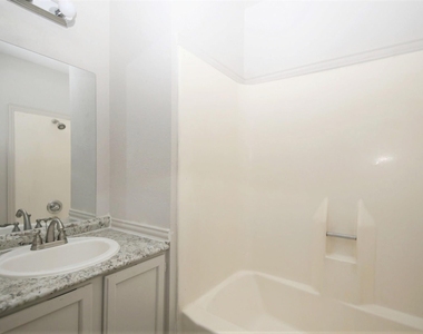 2333 Briarwest - Photo Thumbnail 14