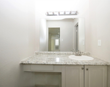 2333 Briarwest - Photo Thumbnail 12