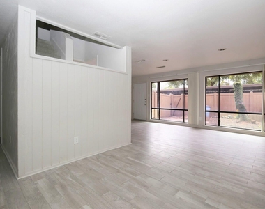 2333 Briarwest - Photo Thumbnail 2