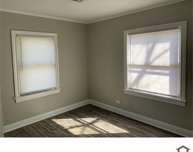 806 17th Ave North - Photo Thumbnail 9