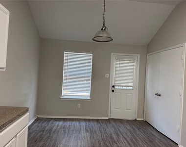4211 Buras Pass Lane - Photo Thumbnail 5