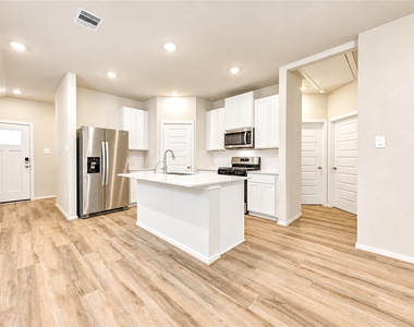 18539 Landing Meadows Lane - Photo Thumbnail 9