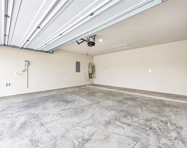18539 Landing Meadows Lane - Photo Thumbnail 25