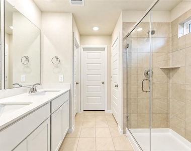 18539 Landing Meadows Lane - Photo Thumbnail 13