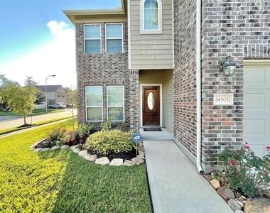 14903 Vinegrove Falls Court - Photo Thumbnail 1